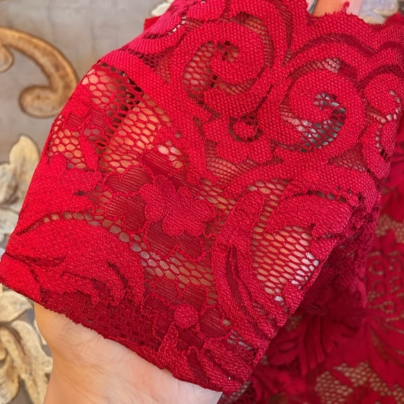 Windsor Off The Shoulder Red Lace Dress - Picture 2 of 4